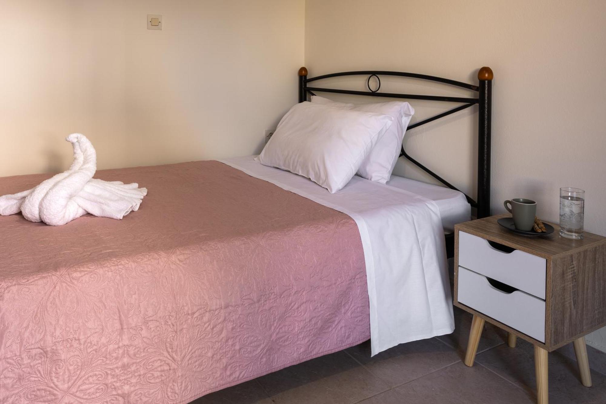 Pavlos Apartments Argostoli  Ngoại thất bức ảnh